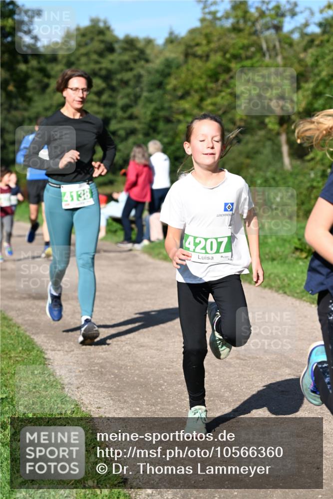 27.09.2026 - 35. Volkslauf durch das schöne Alstertal Dr. Thomas Lammeyer http://msf.ph/oto/10566360 27.09.2026 10:40:01 Laufen 4138, 4207 meine-sportfotos.de