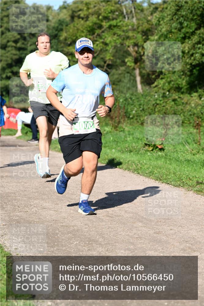 27.09.2026 - 35. Volkslauf durch das schöne Alstertal Dr. Thomas Lammeyer http://msf.ph/oto/10566450 27.09.2026 10:40:15 Laufen 4000 meine-sportfotos.de