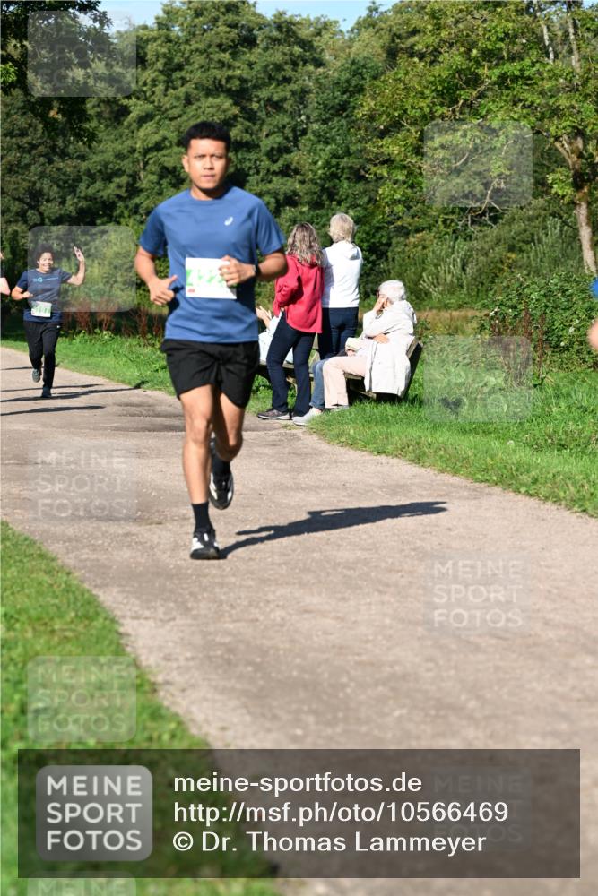 27.09.2026 - 35. Volkslauf durch das schöne Alstertal Dr. Thomas Lammeyer http://msf.ph/oto/10566469 27.09.2026 10:40:19 Laufen 187 meine-sportfotos.de