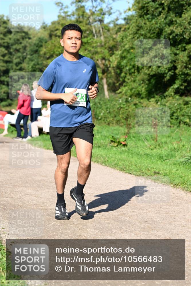 27.09.2026 - 35. Volkslauf durch das schöne Alstertal Dr. Thomas Lammeyer http://msf.ph/oto/10566483 27.09.2026 10:40:20 Laufen 23 meine-sportfotos.de