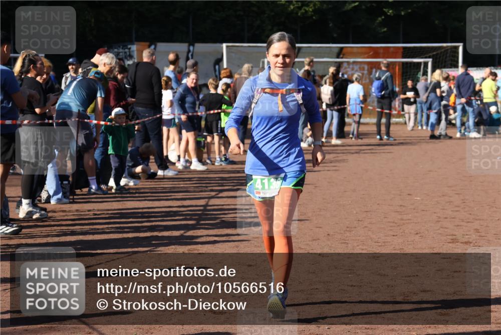 27.09.2026 - 35. Volkslauf durch das schöne Alstertal Strokosch-Dieckow http://msf.ph/oto/10566516 27.09.2026 11:03:53 Ziel 4136 meine-sportfotos.de