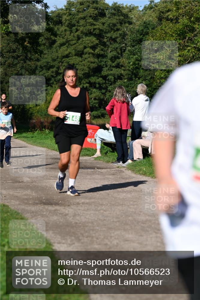 27.09.2026 - 35. Volkslauf durch das schöne Alstertal Dr. Thomas Lammeyer http://msf.ph/oto/10566523 27.09.2026 10:40:27 Laufen 148, 4109, 67 meine-sportfotos.de