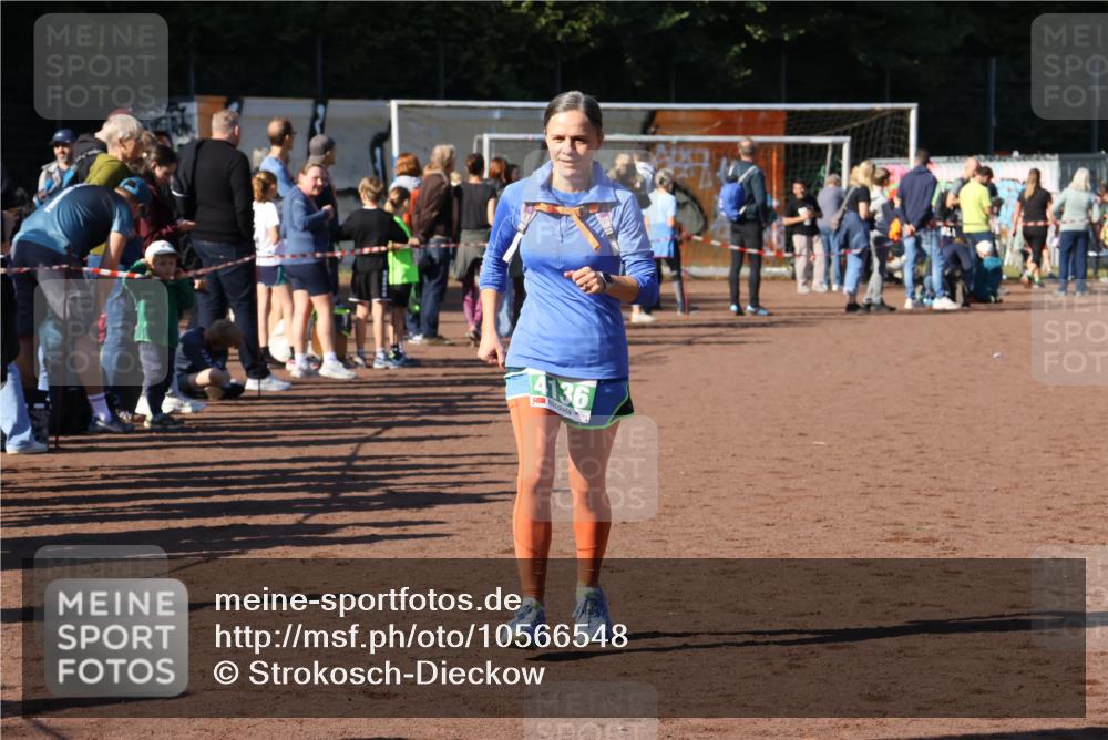 27.09.2026 - 35. Volkslauf durch das schöne Alstertal Strokosch-Dieckow http://msf.ph/oto/10566548 27.09.2026 11:03:53 Ziel 4136 meine-sportfotos.de