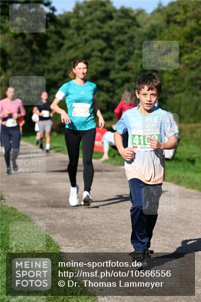 27.09.2026 - 35. Volkslauf durch das schöne Alstertal Dr. Thomas Lammeyer http://msf.ph/oto/10566556 27.09.2026 10:40:33 Laufen 4065, 4169 meine-sportfotos.de