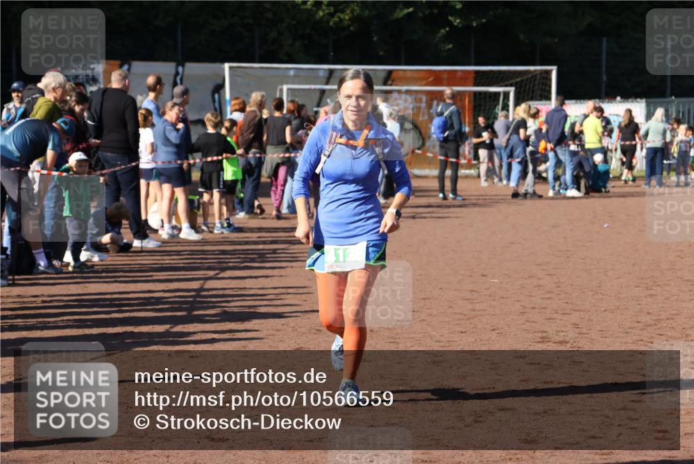 27.09.2026 - 35. Volkslauf durch das schöne Alstertal Strokosch-Dieckow http://msf.ph/oto/10566559 27.09.2026 11:03:53 Ziel 4136 meine-sportfotos.de