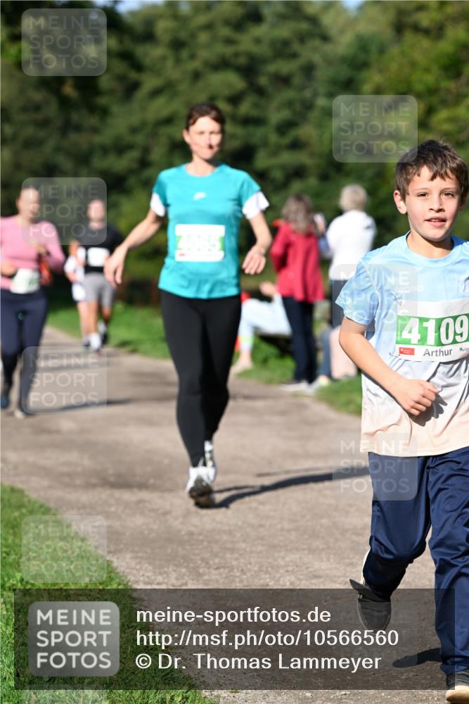 27.09.2026 - 35. Volkslauf durch das schöne Alstertal Dr. Thomas Lammeyer http://msf.ph/oto/10566560 27.09.2026 10:40:33 Laufen 4109 meine-sportfotos.de