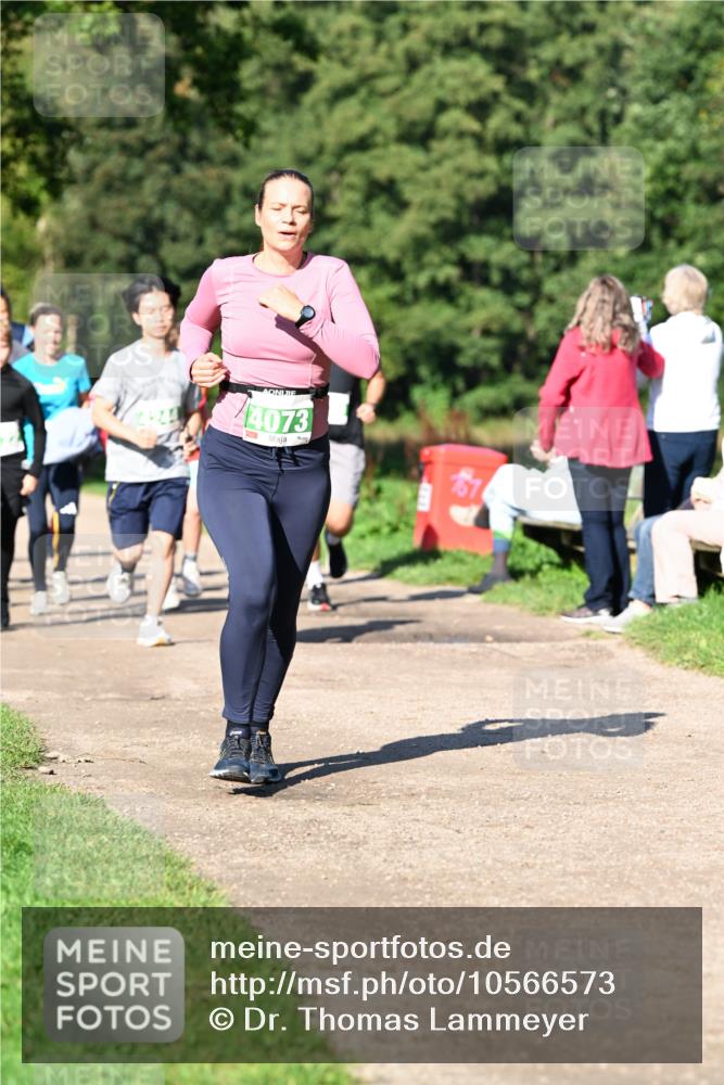 27.09.2026 - 35. Volkslauf durch das schöne Alstertal Dr. Thomas Lammeyer http://msf.ph/oto/10566573 27.09.2026 10:40:35 Laufen 4073 meine-sportfotos.de