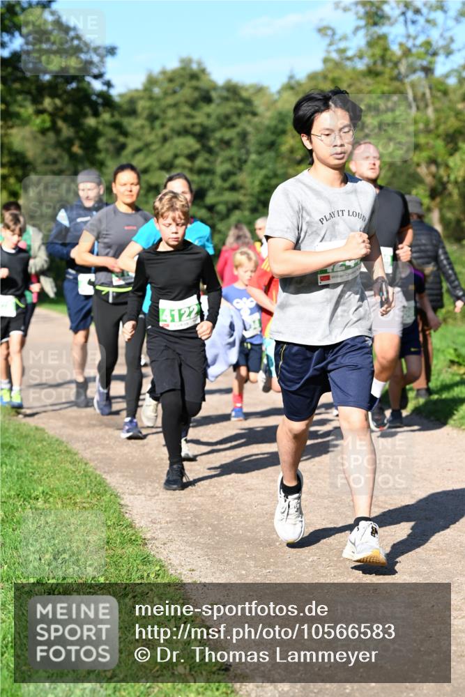 27.09.2026 - 35. Volkslauf durch das schöne Alstertal Dr. Thomas Lammeyer http://msf.ph/oto/10566583 27.09.2026 10:40:41 Laufen 4122 meine-sportfotos.de