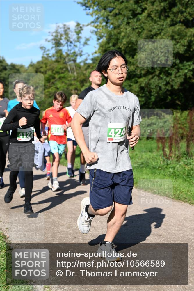 27.09.2026 - 35. Volkslauf durch das schöne Alstertal Dr. Thomas Lammeyer http://msf.ph/oto/10566589 27.09.2026 10:40:42 Laufen 4122, 424 meine-sportfotos.de
