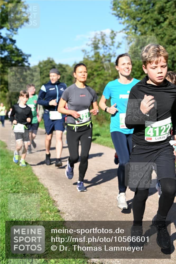 27.09.2026 - 35. Volkslauf durch das schöne Alstertal Dr. Thomas Lammeyer http://msf.ph/oto/10566601 27.09.2026 10:40:43 Laufen 4122 meine-sportfotos.de