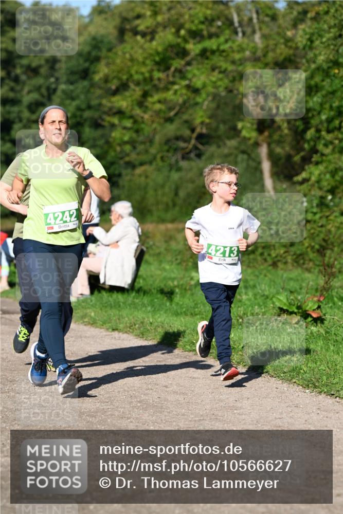 27.09.2026 - 35. Volkslauf durch das schöne Alstertal Dr. Thomas Lammeyer http://msf.ph/oto/10566627 27.09.2026 10:40:52 Laufen 4242, 4213 meine-sportfotos.de