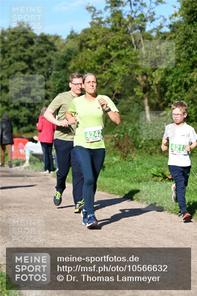 27.09.2026 - 35. Volkslauf durch das schöne Alstertal Dr. Thomas Lammeyer http://msf.ph/oto/10566632 27.09.2026 10:40:52 Laufen 4242, 4213 meine-sportfotos.de