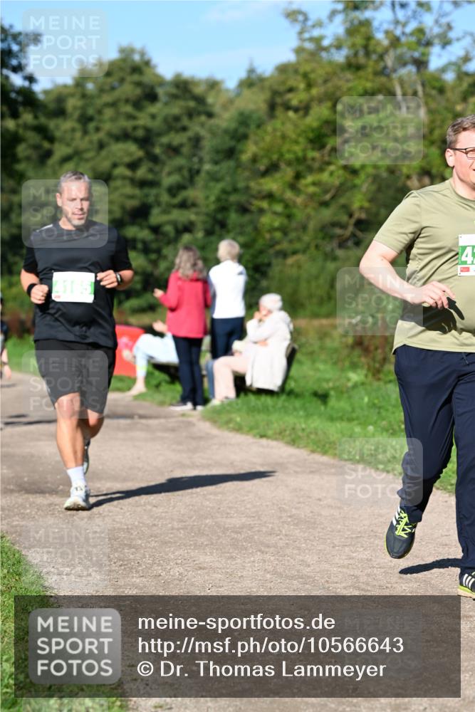 27.09.2026 - 35. Volkslauf durch das schöne Alstertal Dr. Thomas Lammeyer http://msf.ph/oto/10566643 27.09.2026 10:40:54 Laufen 4165 meine-sportfotos.de