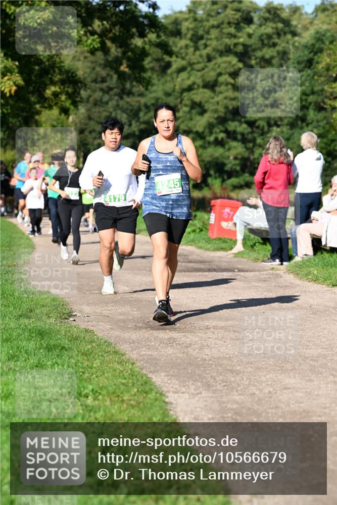 27.09.2026 - 35. Volkslauf durch das schöne Alstertal Dr. Thomas Lammeyer http://msf.ph/oto/10566679 27.09.2026 10:40:59 Laufen 4179, 4245 meine-sportfotos.de