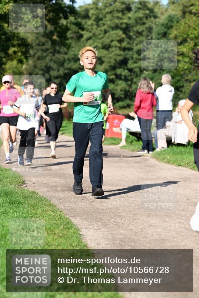 27.09.2026 - 35. Volkslauf durch das schöne Alstertal Dr. Thomas Lammeyer http://msf.ph/oto/10566728 27.09.2026 10:41:06 Laufen  meine-sportfotos.de