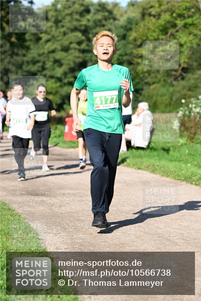 27.09.2026 - 35. Volkslauf durch das schöne Alstertal Dr. Thomas Lammeyer http://msf.ph/oto/10566738 27.09.2026 10:41:07 Laufen 4177 meine-sportfotos.de