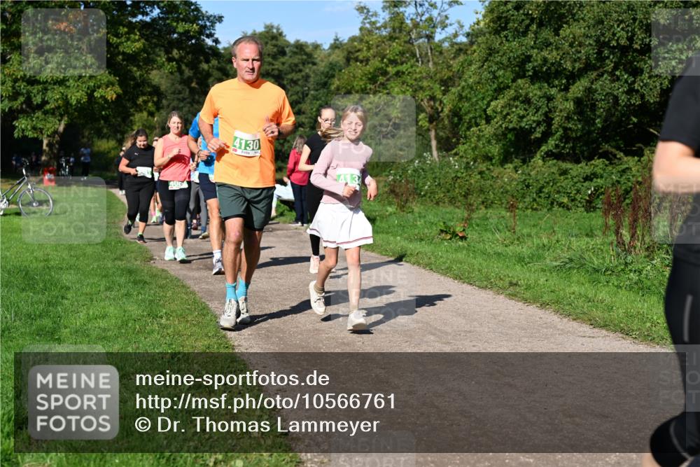 27.09.2026 - 35. Volkslauf durch das schöne Alstertal Dr. Thomas Lammeyer http://msf.ph/oto/10566761 27.09.2026 10:41:13 Laufen 400, 4130 meine-sportfotos.de