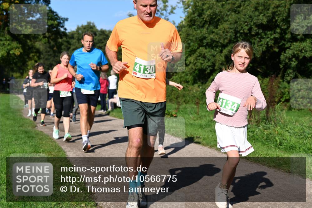 27.09.2026 - 35. Volkslauf durch das schöne Alstertal Dr. Thomas Lammeyer http://msf.ph/oto/10566775 27.09.2026 10:41:15 Laufen 4130, 4134 meine-sportfotos.de