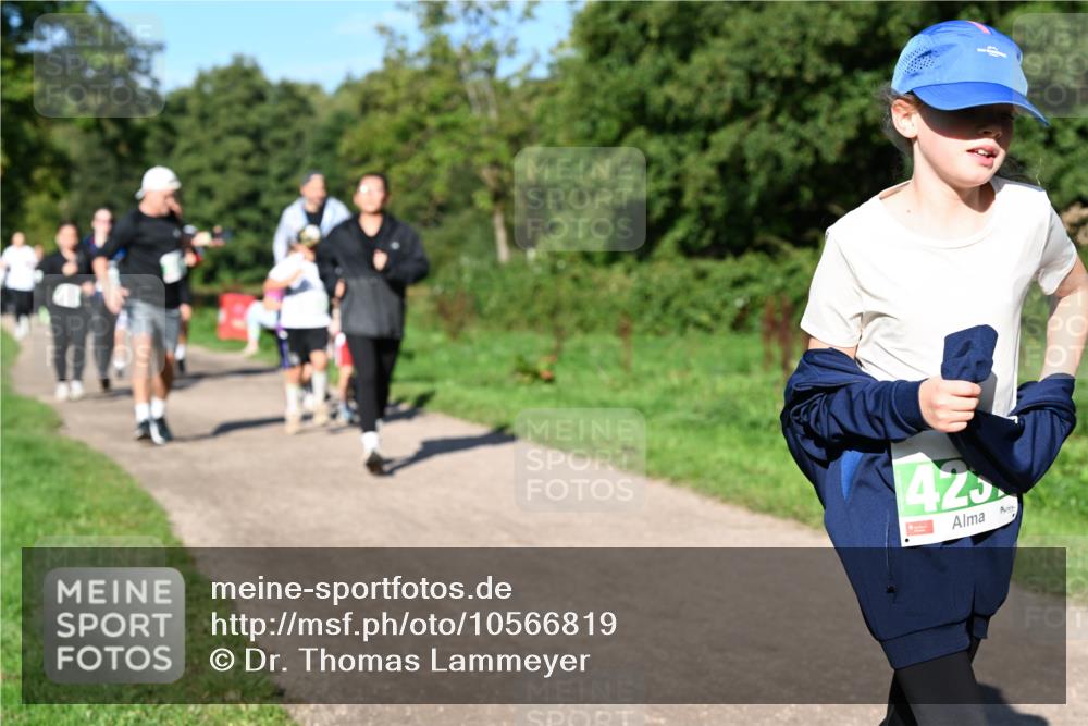 27.09.2026 - 35. Volkslauf durch das schöne Alstertal Dr. Thomas Lammeyer http://msf.ph/oto/10566819 27.09.2026 10:41:25 Laufen 425 meine-sportfotos.de