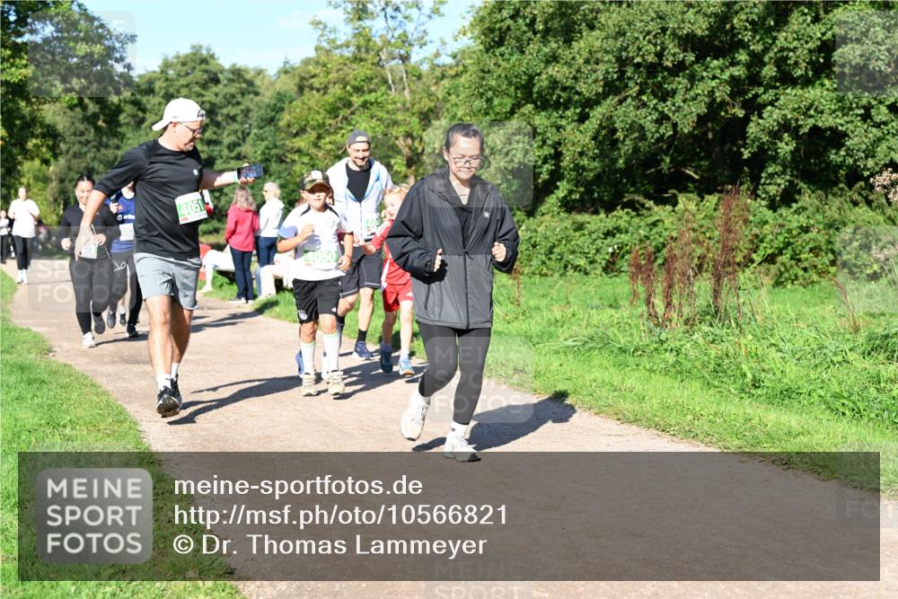 27.09.2026 - 35. Volkslauf durch das schöne Alstertal Dr. Thomas Lammeyer http://msf.ph/oto/10566821 27.09.2026 10:41:26 Laufen 4051, 4050 meine-sportfotos.de
