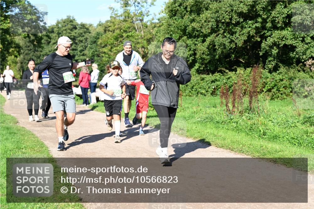 27.09.2026 - 35. Volkslauf durch das schöne Alstertal Dr. Thomas Lammeyer http://msf.ph/oto/10566823 27.09.2026 10:41:26 Laufen 4051 meine-sportfotos.de