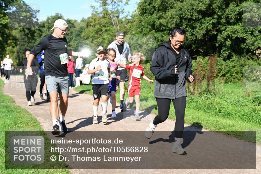27.09.2026 - 35. Volkslauf durch das schöne Alstertal Dr. Thomas Lammeyer http://msf.ph/oto/10566828 27.09.2026 10:41:27 Laufen 405, 4050, 047 meine-sportfotos.de