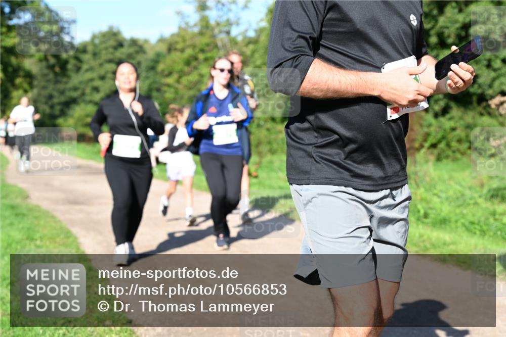 27.09.2026 - 35. Volkslauf durch das schöne Alstertal Dr. Thomas Lammeyer http://msf.ph/oto/10566853 27.09.2026 10:41:30 Laufen  meine-sportfotos.de