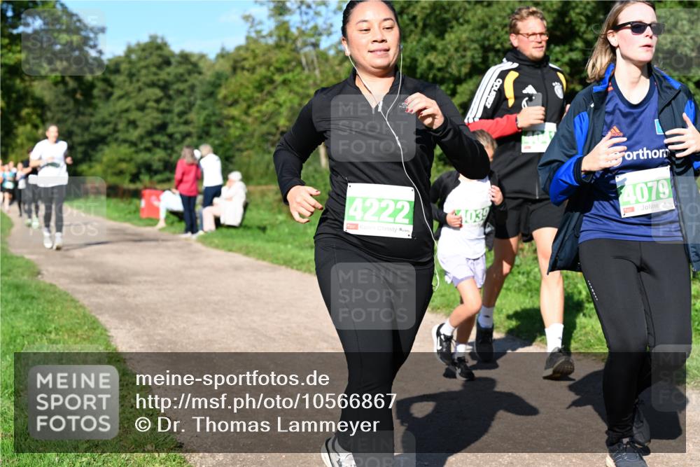 27.09.2026 - 35. Volkslauf durch das schöne Alstertal Dr. Thomas Lammeyer http://msf.ph/oto/10566867 27.09.2026 10:41:31 Laufen 4222, 03, 4079 meine-sportfotos.de