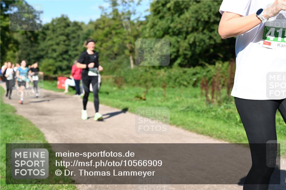 27.09.2026 - 35. Volkslauf durch das schöne Alstertal Dr. Thomas Lammeyer http://msf.ph/oto/10566909 27.09.2026 10:41:38 Laufen 41 meine-sportfotos.de