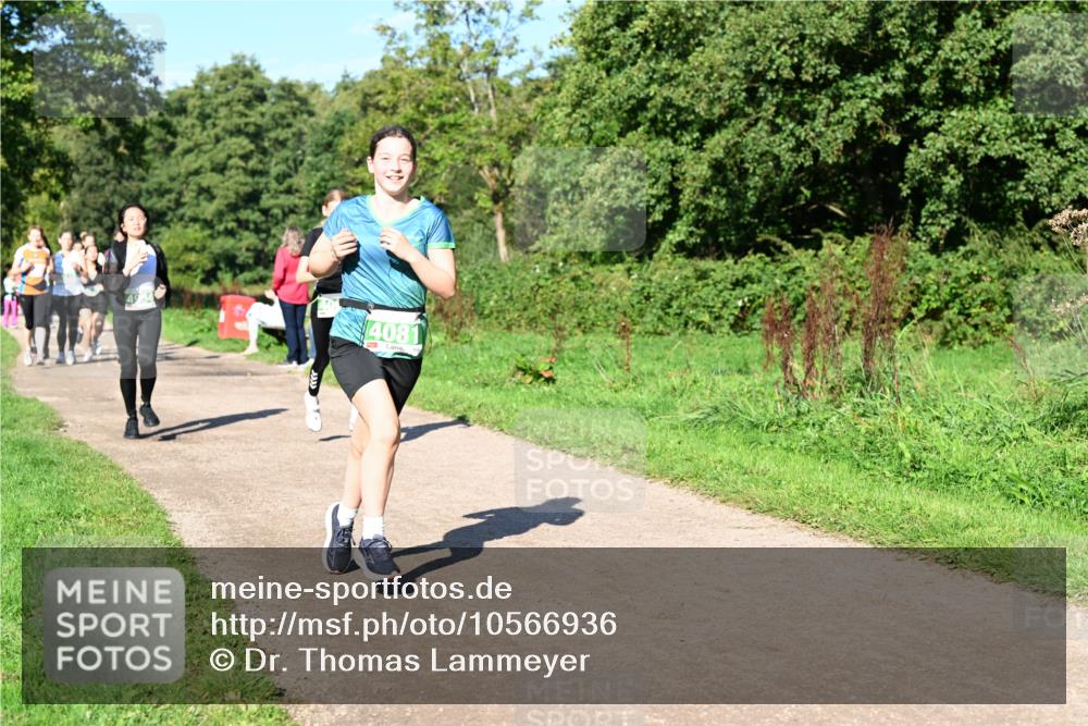 27.09.2026 - 35. Volkslauf durch das schöne Alstertal Dr. Thomas Lammeyer http://msf.ph/oto/10566936 27.09.2026 10:41:41 Laufen 4081 meine-sportfotos.de