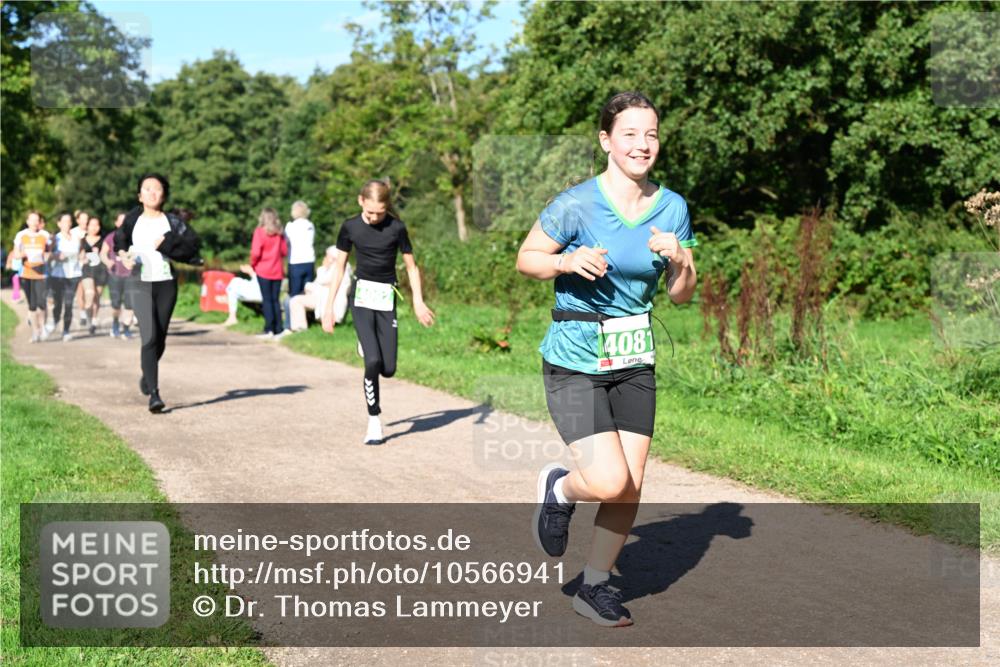 27.09.2026 - 35. Volkslauf durch das schöne Alstertal Dr. Thomas Lammeyer http://msf.ph/oto/10566941 27.09.2026 10:41:42 Laufen 4081 meine-sportfotos.de
