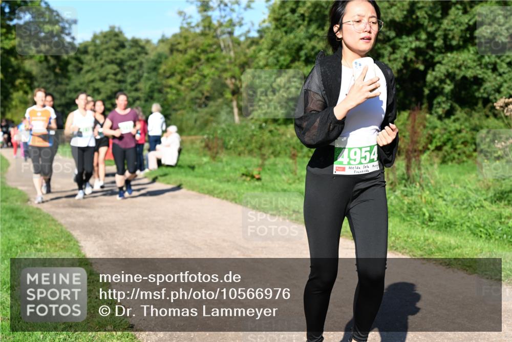 27.09.2026 - 35. Volkslauf durch das schöne Alstertal Dr. Thomas Lammeyer http://msf.ph/oto/10566976 27.09.2026 10:41:46 Laufen 4954 meine-sportfotos.de