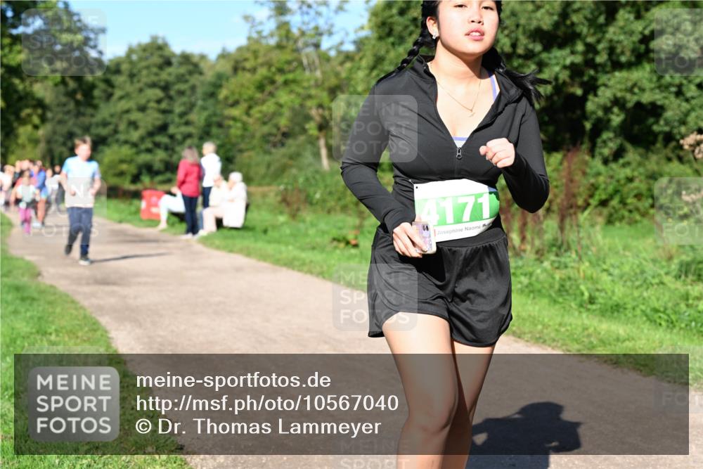 27.09.2026 - 35. Volkslauf durch das schöne Alstertal Dr. Thomas Lammeyer http://msf.ph/oto/10567040 27.09.2026 10:41:53 Laufen 4171 meine-sportfotos.de