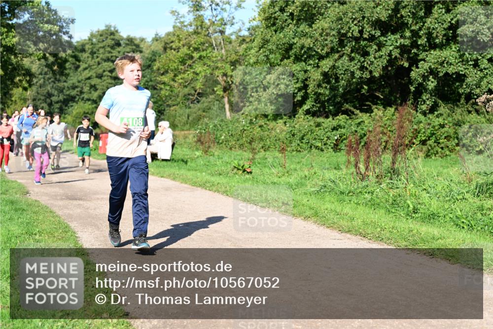 27.09.2026 - 35. Volkslauf durch das schöne Alstertal Dr. Thomas Lammeyer http://msf.ph/oto/10567052 27.09.2026 10:41:57 Laufen 4108 meine-sportfotos.de