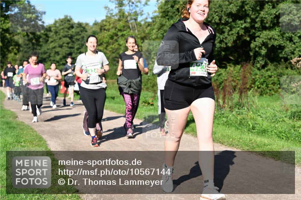27.09.2026 - 35. Volkslauf durch das schöne Alstertal Dr. Thomas Lammeyer http://msf.ph/oto/10567144 27.09.2026 10:42:07 Laufen 423 meine-sportfotos.de