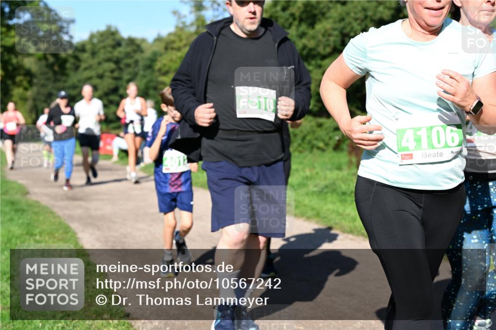 27.09.2026 - 35. Volkslauf durch das schöne Alstertal Dr. Thomas Lammeyer http://msf.ph/oto/10567242 27.09.2026 10:42:18 Laufen 4210, 4106 meine-sportfotos.de