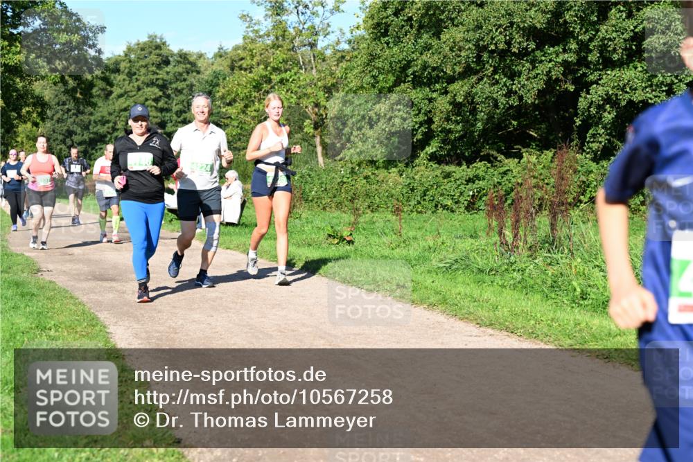 27.09.2026 - 35. Volkslauf durch das schöne Alstertal Dr. Thomas Lammeyer http://msf.ph/oto/10567258 27.09.2026 10:42:20 Laufen  meine-sportfotos.de