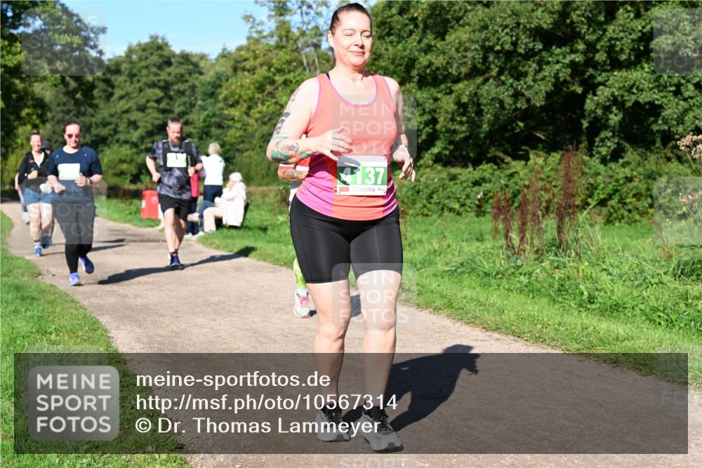 27.09.2026 - 35. Volkslauf durch das schöne Alstertal Dr. Thomas Lammeyer http://msf.ph/oto/10567314 27.09.2026 10:42:26 Laufen 137 meine-sportfotos.de