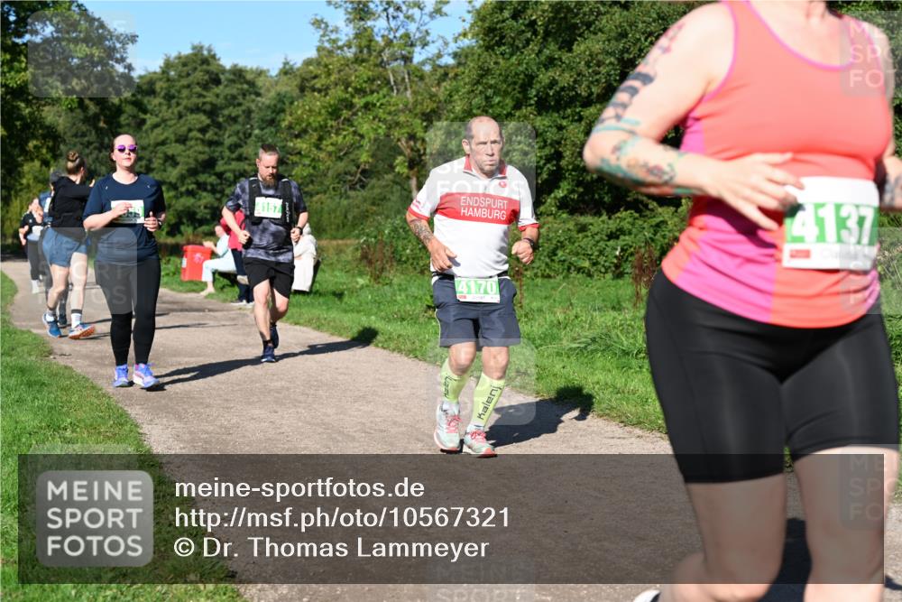 27.09.2026 - 35. Volkslauf durch das schöne Alstertal Dr. Thomas Lammeyer http://msf.ph/oto/10567321 27.09.2026 10:42:27 Laufen 4157, 4170, 137 meine-sportfotos.de