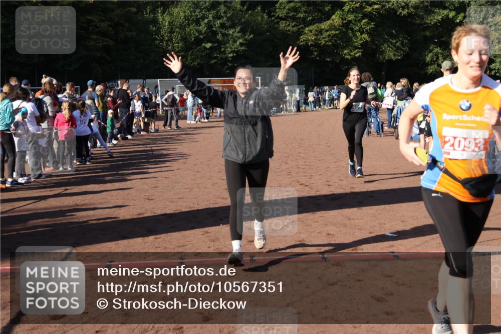 27.09.2026 - 35. Volkslauf durch das schöne Alstertal Strokosch-Dieckow http://msf.ph/oto/10567351 27.09.2026 11:01:19 Ziel 4013, 4173 meine-sportfotos.de
