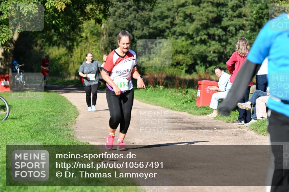 27.09.2026 - 35. Volkslauf durch das schöne Alstertal Dr. Thomas Lammeyer http://msf.ph/oto/10567491 27.09.2026 10:43:02 Laufen 112 meine-sportfotos.de