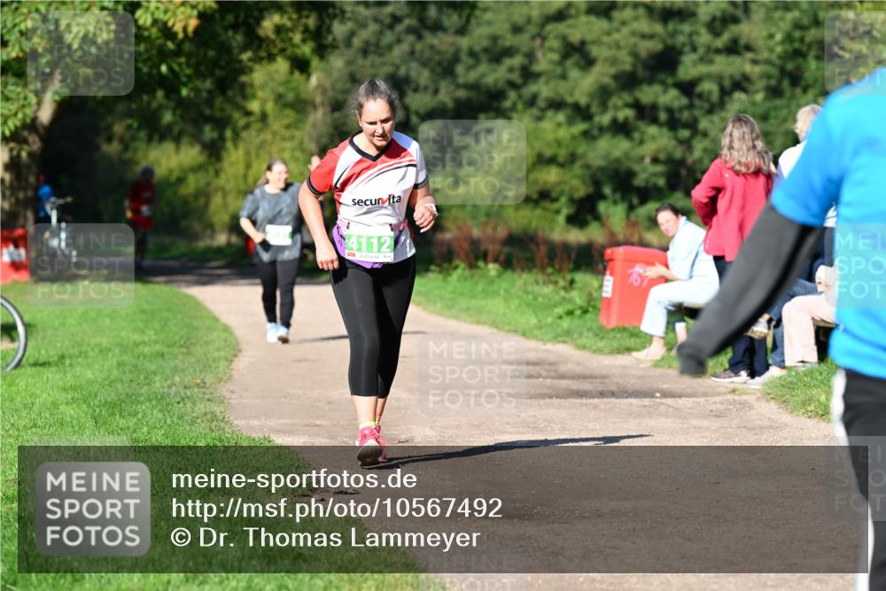 27.09.2026 - 35. Volkslauf durch das schöne Alstertal Dr. Thomas Lammeyer http://msf.ph/oto/10567492 27.09.2026 10:43:02 Laufen 4112 meine-sportfotos.de