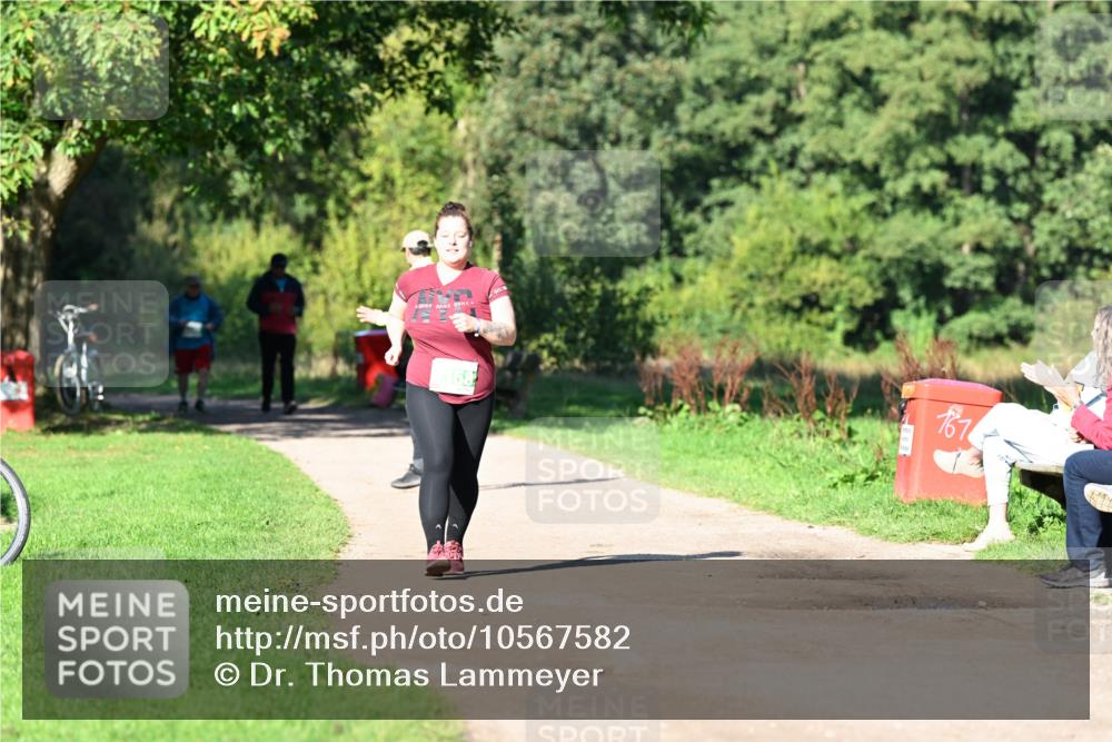 27.09.2026 - 35. Volkslauf durch das schöne Alstertal Dr. Thomas Lammeyer http://msf.ph/oto/10567582 27.09.2026 10:43:41 Laufen 1614 meine-sportfotos.de