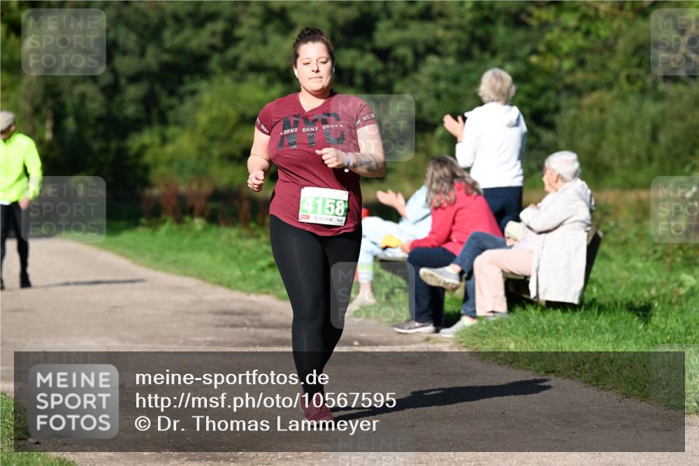 27.09.2026 - 35. Volkslauf durch das schöne Alstertal Dr. Thomas Lammeyer http://msf.ph/oto/10567595 27.09.2026 10:43:47 Laufen 4158 meine-sportfotos.de