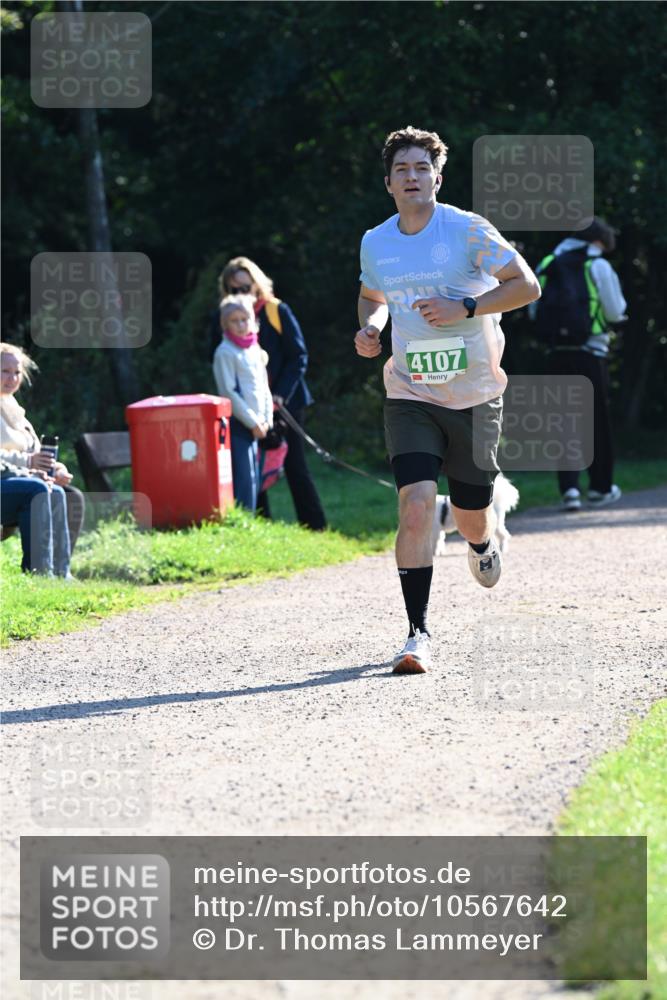 27.09.2026 - 35. Volkslauf durch das schöne Alstertal Dr. Thomas Lammeyer http://msf.ph/oto/10567642 27.09.2026 10:46:59 Laufen 4107 meine-sportfotos.de