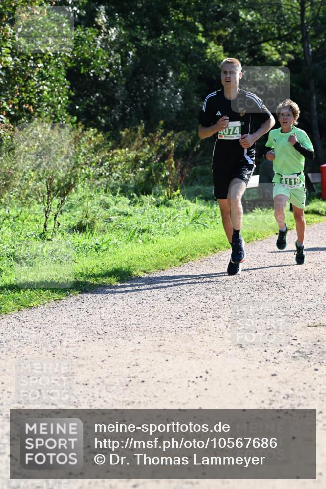 27.09.2026 - 35. Volkslauf durch das schöne Alstertal Dr. Thomas Lammeyer http://msf.ph/oto/10567686 27.09.2026 10:47:28 Laufen 4074, 4119 meine-sportfotos.de