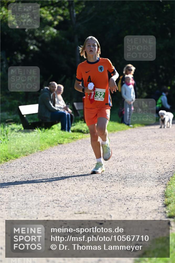 27.09.2026 - 35. Volkslauf durch das schöne Alstertal Dr. Thomas Lammeyer http://msf.ph/oto/10567710 27.09.2026 10:47:45 Laufen 132 meine-sportfotos.de