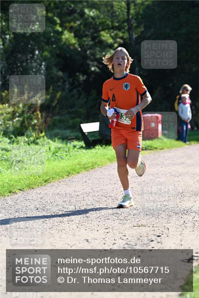 27.09.2026 - 35. Volkslauf durch das schöne Alstertal Dr. Thomas Lammeyer http://msf.ph/oto/10567715 27.09.2026 10:47:45 Laufen 132 meine-sportfotos.de