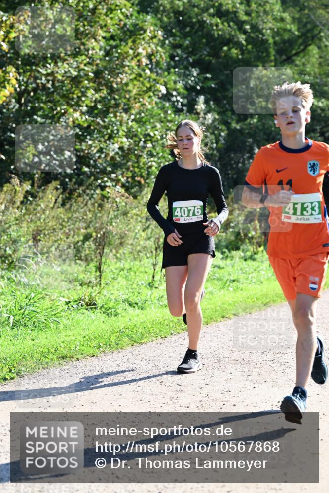 27.09.2026 - 35. Volkslauf durch das schöne Alstertal Dr. Thomas Lammeyer http://msf.ph/oto/10567868 27.09.2026 10:49:08 Laufen 4076, 4133 meine-sportfotos.de