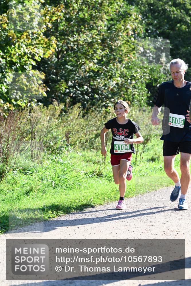 27.09.2026 - 35. Volkslauf durch das schöne Alstertal Dr. Thomas Lammeyer http://msf.ph/oto/10567893 27.09.2026 10:49:19 Laufen 4104, 4105 meine-sportfotos.de